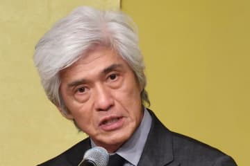 佐藤浩市　父・三国連太郎さんは「父親として見たことがない」 へそ曲がり素顔も明かす
