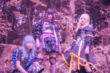 THE PINK MINDS、3rdシングル「NEWろんりーロリータ理論 / 変態ども」リリース決定