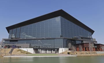 NTT系「没入型」エンタメ参入　アリーナで物語の世界へ