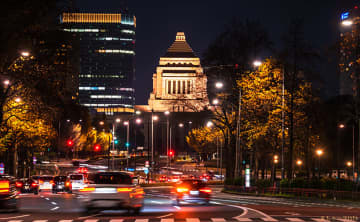 救国の想いに動かされた「初の女性首相」高市早苗はマーガレット・サッチャーになれるか