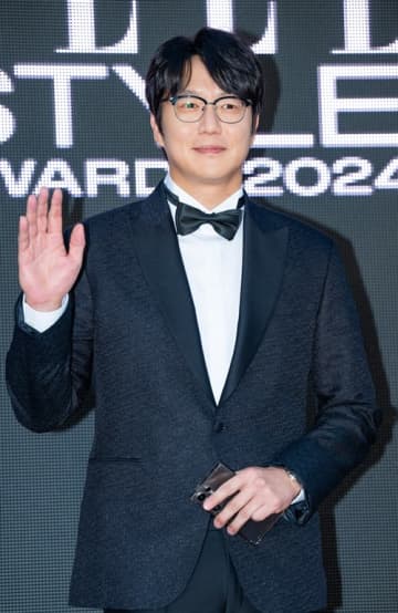 「“大谷翔平の通訳”の事件を想起」『鬼レンチャン』出演・松重豊と共演の韓国歌手、元マネが不送致処分