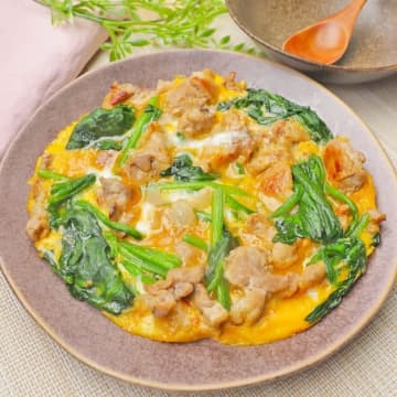 【ほうれん草があったら全部コレにして！】「週7でもいいぐらい！」「めっちゃ簡単♪」ほうれん草で作る絶品おかず3選