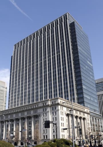 明治安田生命の元職員2億円詐取　群馬支社、刑事告発も検討