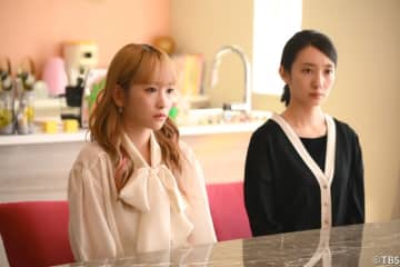 波瑠×川栄李奈「フェイクマミー」、制作陣が語る最終回への思い「見た人だけのご褒美がある」