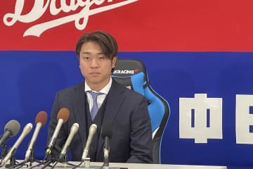 【中日】高橋宏斗　8000万円アップの2億円でサイン「来年は僕や夢斗が底上げしていかないと」