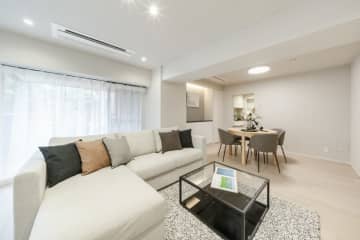 ペアシティ・ルネッサンス 6階｜「品川」駅徒歩5分。城南五山「八ッ山」に佇む、ホテルライクな気品溢れるヴィンテージレジデンス。敷地内にテニスコートあり。専有面積100㎡超、テラス付きの3LDK