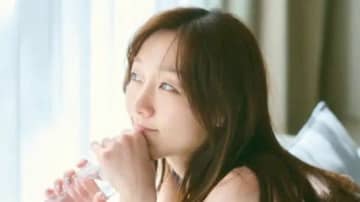 須田亜香里　チャーミングな水着姿など最新カレンダーはベトナムで撮り下ろし！癒やしのスマイルが詰まったカバーカットなどが公開