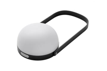 非常時やアウトドアにも最適！ 壁掛けもできるニトリ「コードレスLEDランタン NT2403」