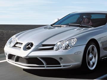 マクラーレンとのコラボで誕生したスーパースポーツ「メルセデス・ベンツ SLRマクラーレン」【スーパーカークロニクル・完全版／053】