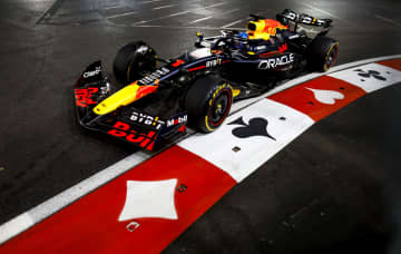 レッドブルF1栄光の歴史　歴代ドライバー獲得ポイントTOP10【2025年版】