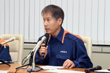 伊勢原の山火事、市が鎮圧宣言も鎮火には一定の時間必要　13日も消火活動