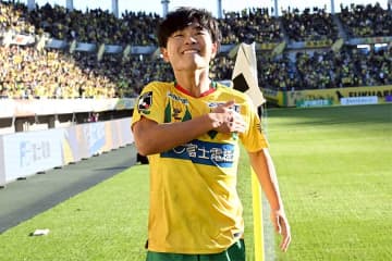 雰囲気を一変させた17歳「こいつ、やるな」　20個上の先輩が驚愕…“奇跡の年”に生まれたニュースター