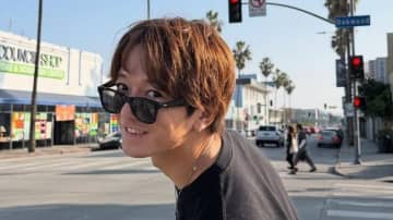 LAで“あの超大スター”と肩組み2ショット！大倉士門  アメリカ旅満喫で遊び心満載な映え写真を公開し「羨ましい限りです」と反響