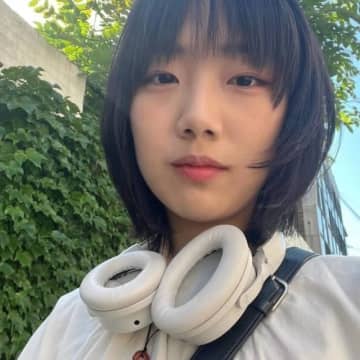 アーティストのユ・ダビン、所属事務所から3億ウォンの損害賠償請求「契約を無視した無理な主張」