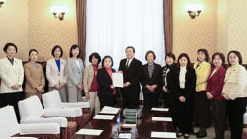 衆院に女性用トイレ増設を　首相含む与野党58人が要望