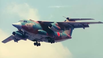 空自C-1輸送機、F-2誕生を陰で支えた19号機が「所沢航空発祥記念館」で展示・一般公開へ