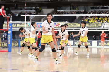 天皇杯・皇后杯 JVA全日本選手権大会ファイナルラウンド　男子は高校、大学勢がVリーグ勢に勝利　女子は接戦を制したPFUや群馬などが3回戦へ