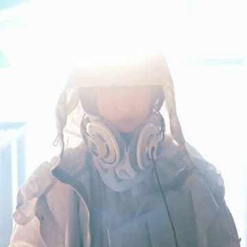 破壊的価値創造、(sekai)seifuku期5曲目の「iede」は家出がテーマ