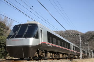 小田急26年3月ダイヤ改正の概要。ロマンスカー増発、最速59分運転も復活へ