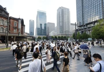 協会けんぽ、保険料率引き下げへ　26年度、0.1ポイント減が軸