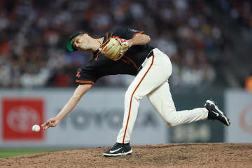 ブルージェイズ、サブマリン右腕ロジャーズを獲得　今季MLB最多81登板、3年連続30ホールド