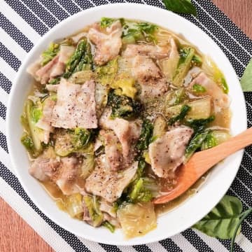 【白菜と豚バラをレンチンするだけ♡】「飛ぶほどウマいのに簡単！」10分で作れる絶品おかずレシピ Collaboration With DAIGOも台所