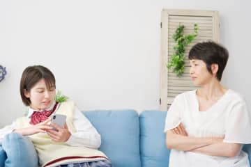 子どものスマホの通信料は3ギガにしていますが「足りない」とクレームが…！格安SIMでデータ無制限にしたらかなり金額が変わるのでしょうか？