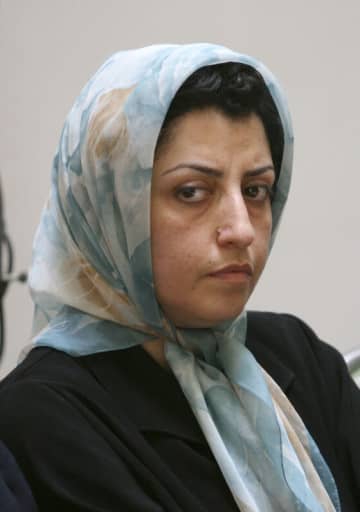 イラン、ノーベル賞活動家を拘束　23年平和賞のモハンマディさん