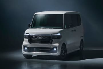 『ホンダN-BOXカスタム』に黒で引き締まった特別仕様車“ブラック・スタイル”が登場