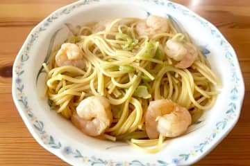 やる気ゼロでも“レンチン一発”で完成　しょうが香る「香味パスタ」が驚くほどラク