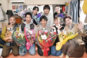 『ちょっとだけエスパー』クランクアップ　大泉洋「私は来月からもう続編を撮る気満々」