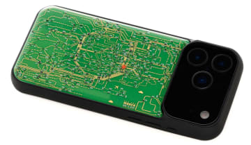 【電子技販】路線図を基板の配線パターンで描写した「FLASHシリーズ」からiPhone17シリーズ用ケース第1弾が登場