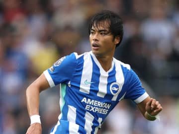 「待ってましたー」「泣きそうな自分がいてびっくりしてる」三笘薫がリバプール戦にベンチ入り！ 約２か月半ぶりの復帰にファンの期待高まる「ワクワクさせてくれ」