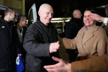 平和賞受賞者や邦人元教師ら釈放 ベラルーシ、恩赦123人