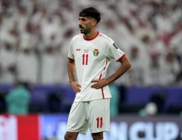 「大惨事だ」「悲しすぎる」“アジア2位”に激震!エースが大怪我でW杯絶望か 監督は涙「虚しい勝利だ…」