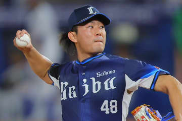 「気になる出来事」今井達也がフォローした“フィリーズ右腕の妻”が日本のお菓子を大量公開　意味深投稿に米騒然「偶然で片付けるにはタイミングが良すぎる」