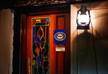 銀座の“大人の隠れ家メシ”3選。会員制バーのカツサンド、割烹の定食など