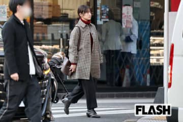 今田美桜、繁華街でわずか20分の “隠密” 撮影…『紅白』司会に配信ドラマと年末年始も続く「超多忙」