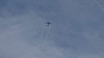 羽田行きのユナイテッド航空便、離陸直後にエンジントラブル　米空港に引き返す