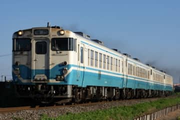 後継完成で“置き換えの足音”... 気動車王国・徳島に集う「四国最後のヨンマル」の今