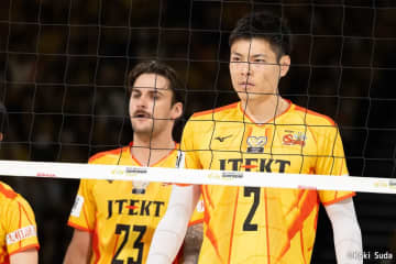 STINGS愛知の第8・9節は「Happy Holidays」として実施