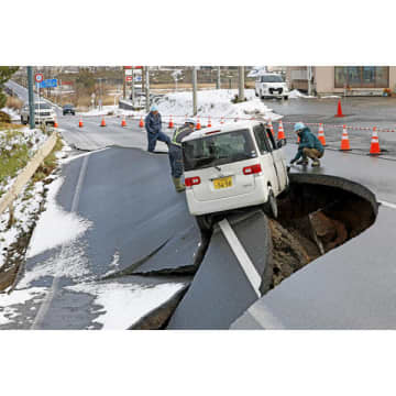 「高台避難でクマに遭遇したら…」収まらない青森県東方沖地震にSNSでは不安の声