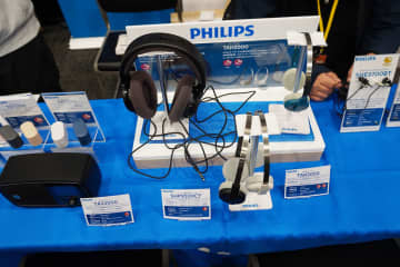 ＜ポタフェス＞フィリップスは100周年記念の“レトロ”推し／Skullcandyの “震える” ゲーム体験