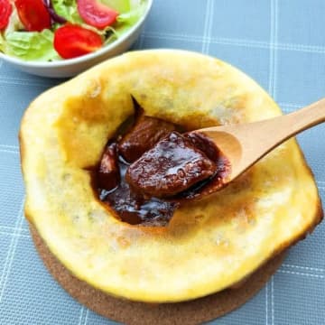 【ライスペーパーの革命…！？】「これ考えた人天才すぎ」「もう本物のパイいらない」サクッと香ばしい“ポットパイ風”が簡単に作れちゃう神レシピ