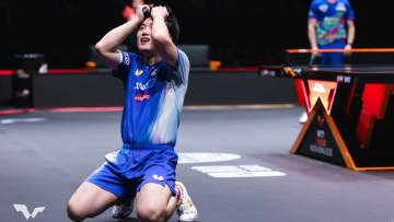 張本智和、宿敵との死闘制し4強入り＜卓球・WTTファイナルズ香港2025＞