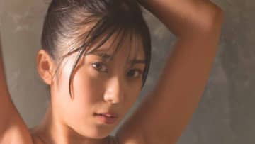 新井萌花｜蒼い蒸気の向こうで