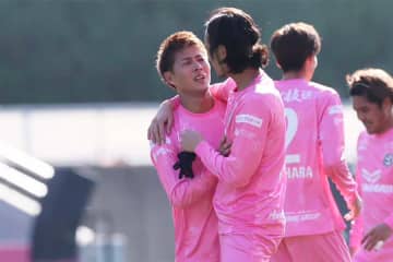 柿谷曜一朗が魅せた2G1A 　引退試合でドラマ…香川とホットラインで劇的決勝弾