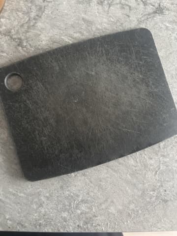 【高級感】お料理モチベも上がる！エピキュリアンの「まな板」はキッチンに映えるブラックカラーがおしゃれ◎