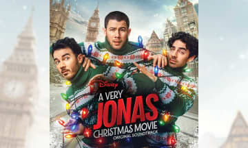 ジョナス・ブラザーズ出演、新作映画『ベリー・ジョナス・クリスマス・ムービー』サントラ全曲解説