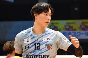 【バレーボール】高橋藍ら所属のサントリーが準々決勝敗退　ファンは「昨季王者散る」「負けたの！？？」